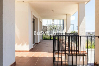 45db525a95f10b4b125906277e192bf9 - 26