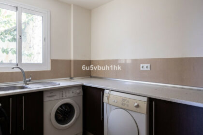 45db525a95f10b4b125906277e192bf9 - 32