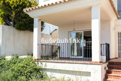 45db525a95f10b4b125906277e192bf9 - 41