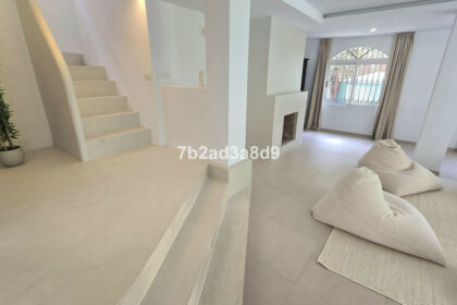 f1572aa53b3cc0d7c60d7822a95a960b - 4