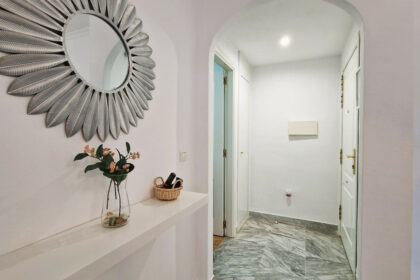 01c0210f8643ded8780846594d92a870 - 10