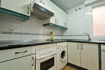 01c0210f8643ded8780846594d92a870 - 12