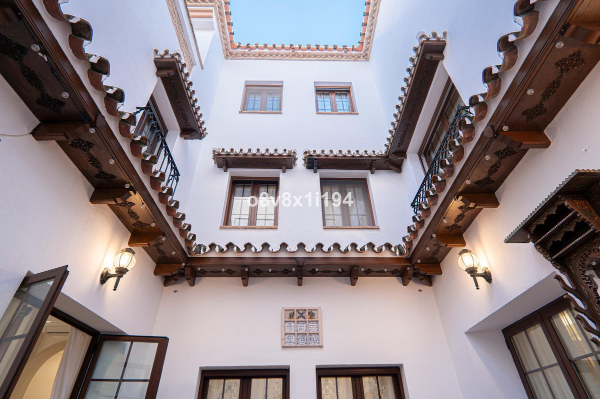 051027d41f4c9acc0f9bf684df8f1115 - 2