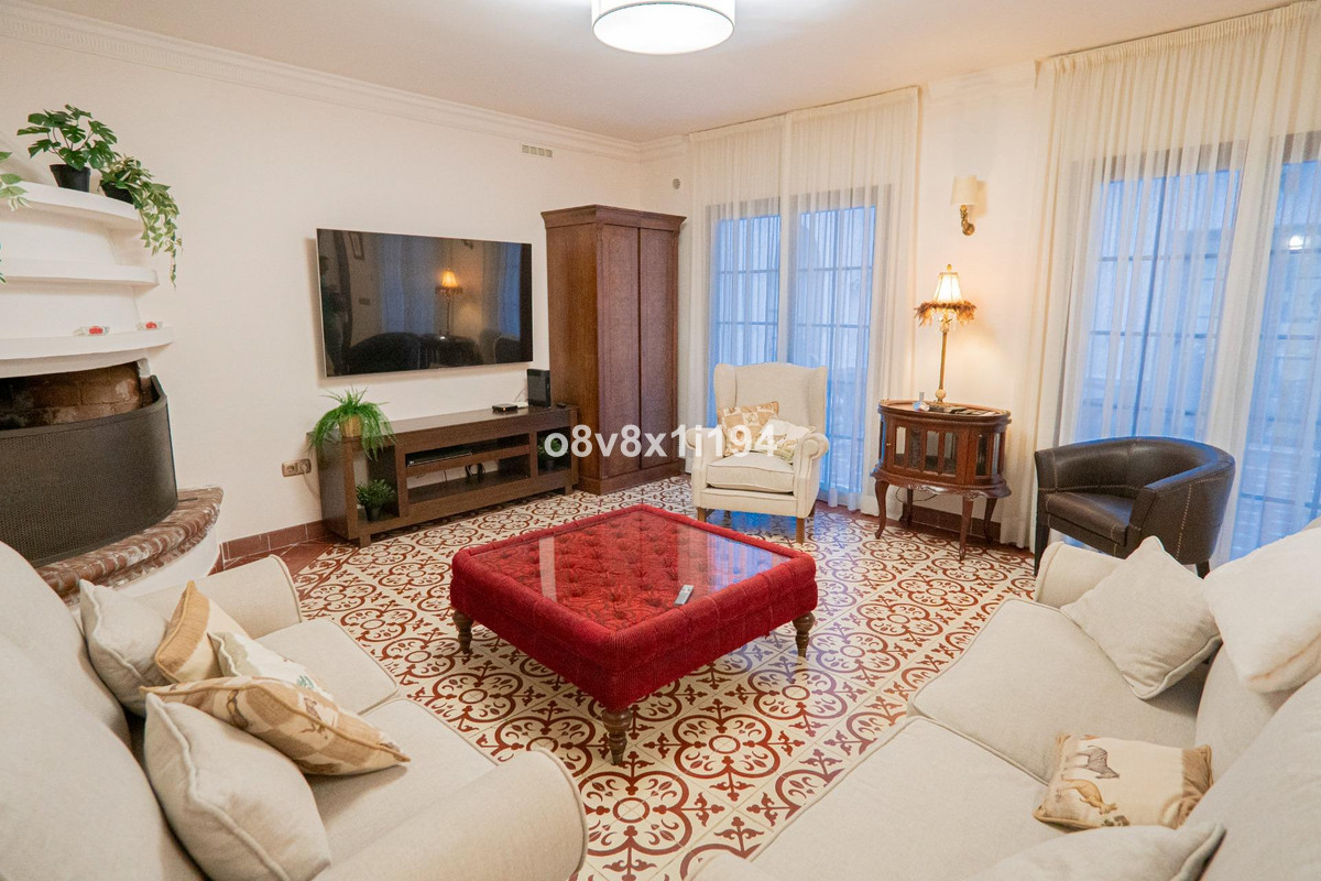 051027d41f4c9acc0f9bf684df8f1115 - 23