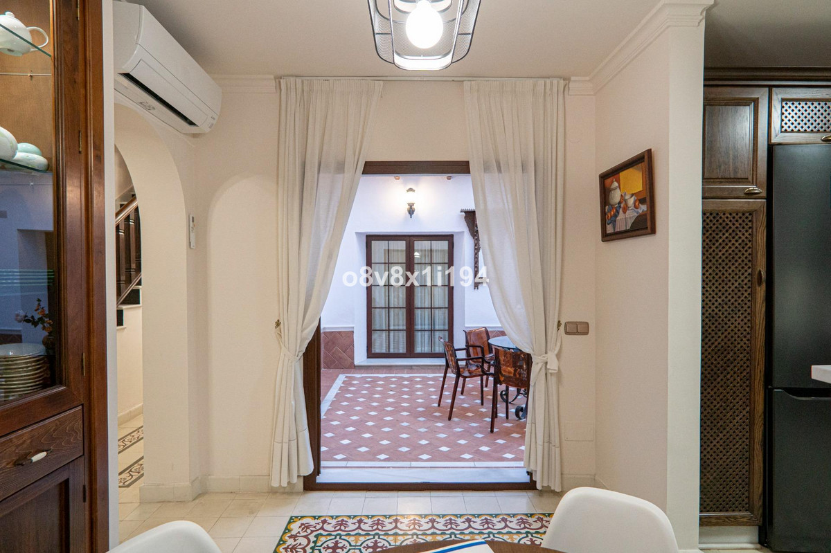 051027d41f4c9acc0f9bf684df8f1115 - 9