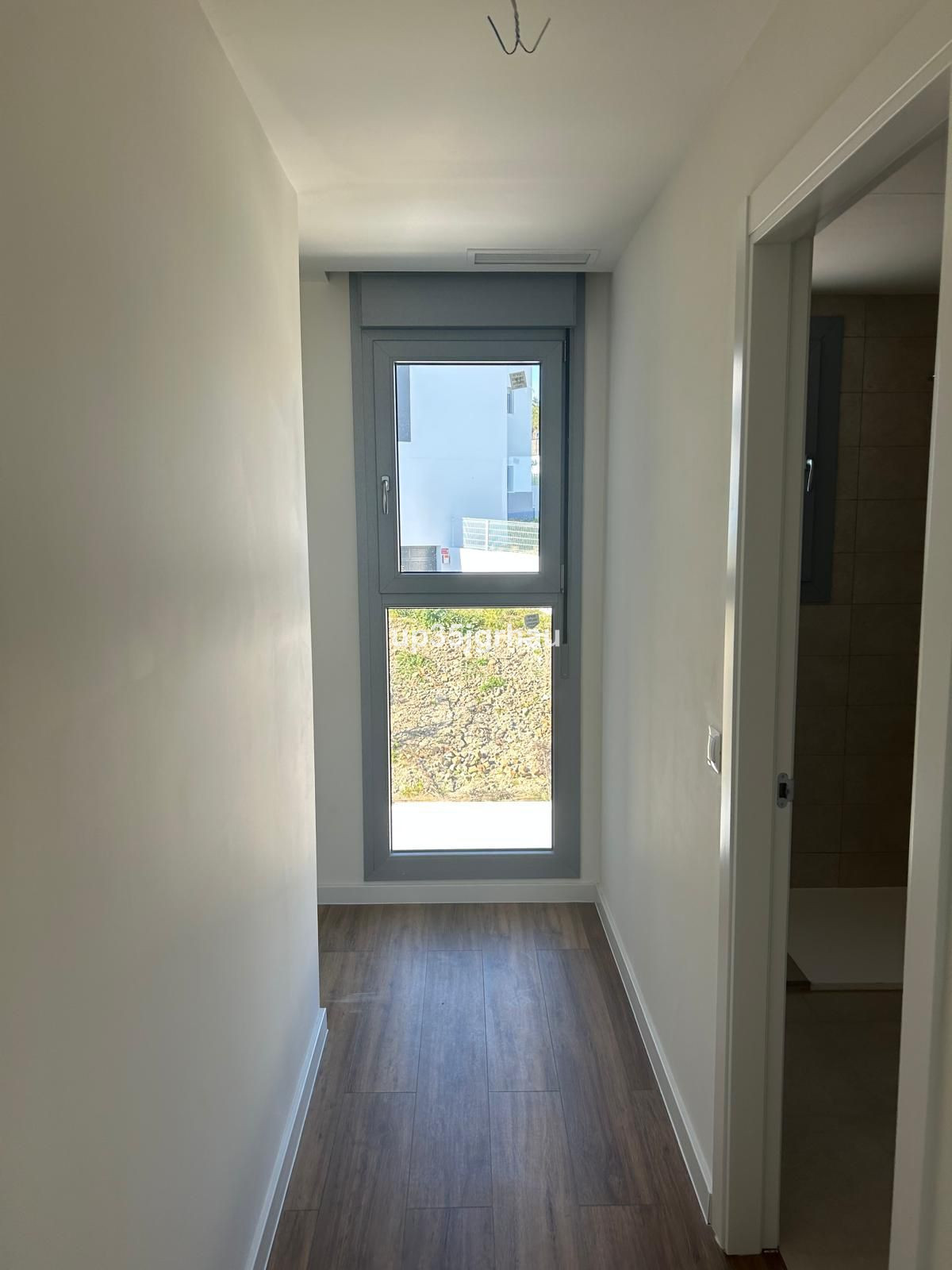 0848198e6472c3d1d05a44e79da746c9 - 11