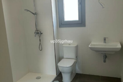 0848198e6472c3d1d05a44e79da746c9 - 14