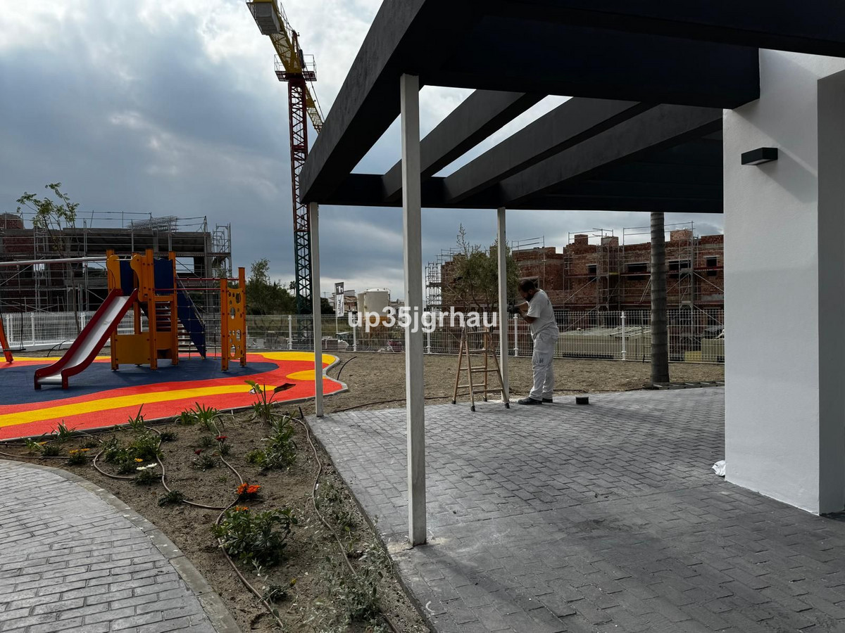 0848198e6472c3d1d05a44e79da746c9 - 15