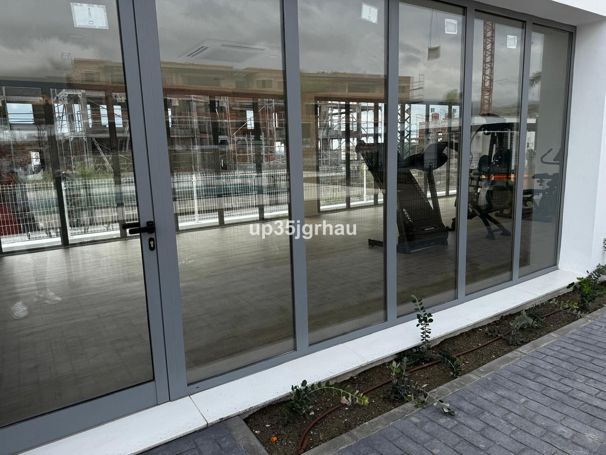 0848198e6472c3d1d05a44e79da746c9 - 17