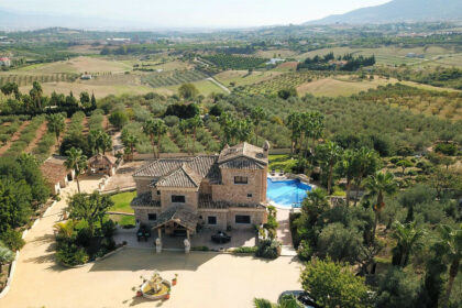 0ee498d7628ab622b9fb644208a146a0 - 1