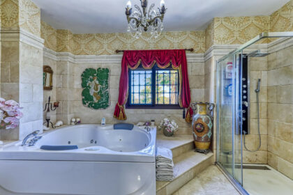 0ee498d7628ab622b9fb644208a146a0 - 20