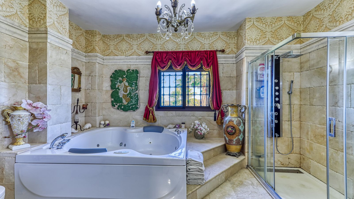 0ee498d7628ab622b9fb644208a146a0 - 20