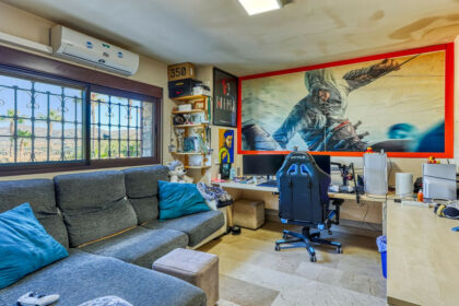 0ee498d7628ab622b9fb644208a146a0 - 24