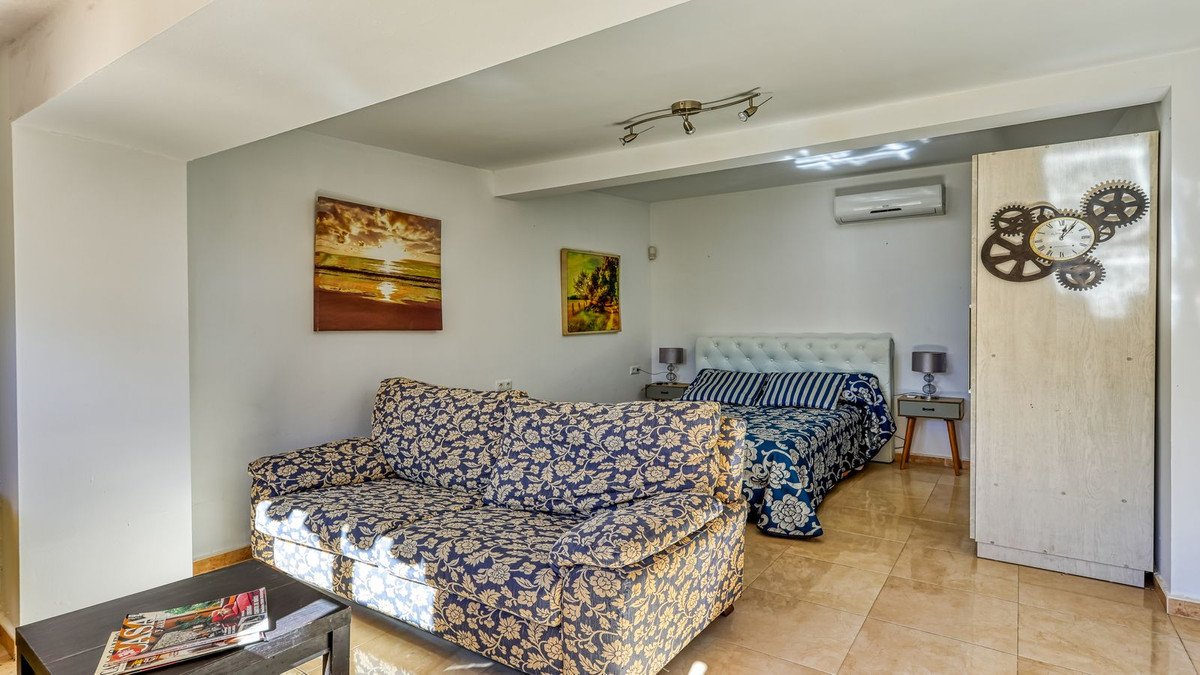 0ee498d7628ab622b9fb644208a146a0 - 28