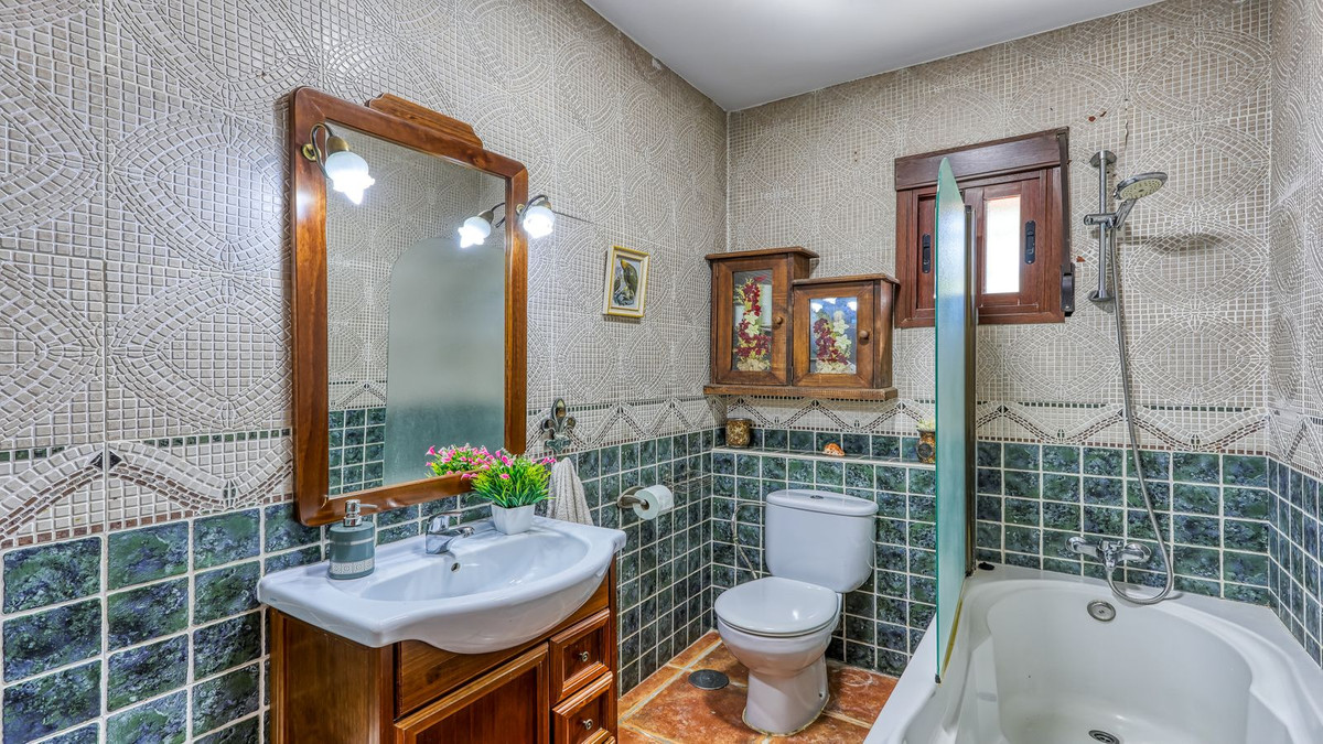 0ee498d7628ab622b9fb644208a146a0 - 35