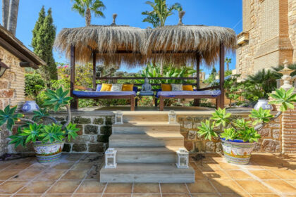 0ee498d7628ab622b9fb644208a146a0 - 37