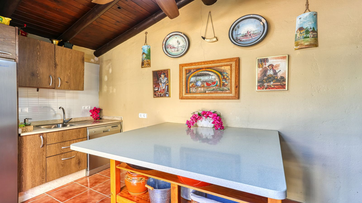 0ee498d7628ab622b9fb644208a146a0 - 38