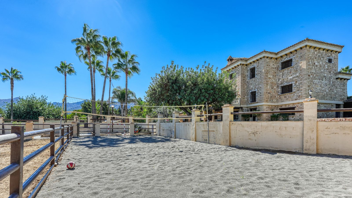 0ee498d7628ab622b9fb644208a146a0 - 47