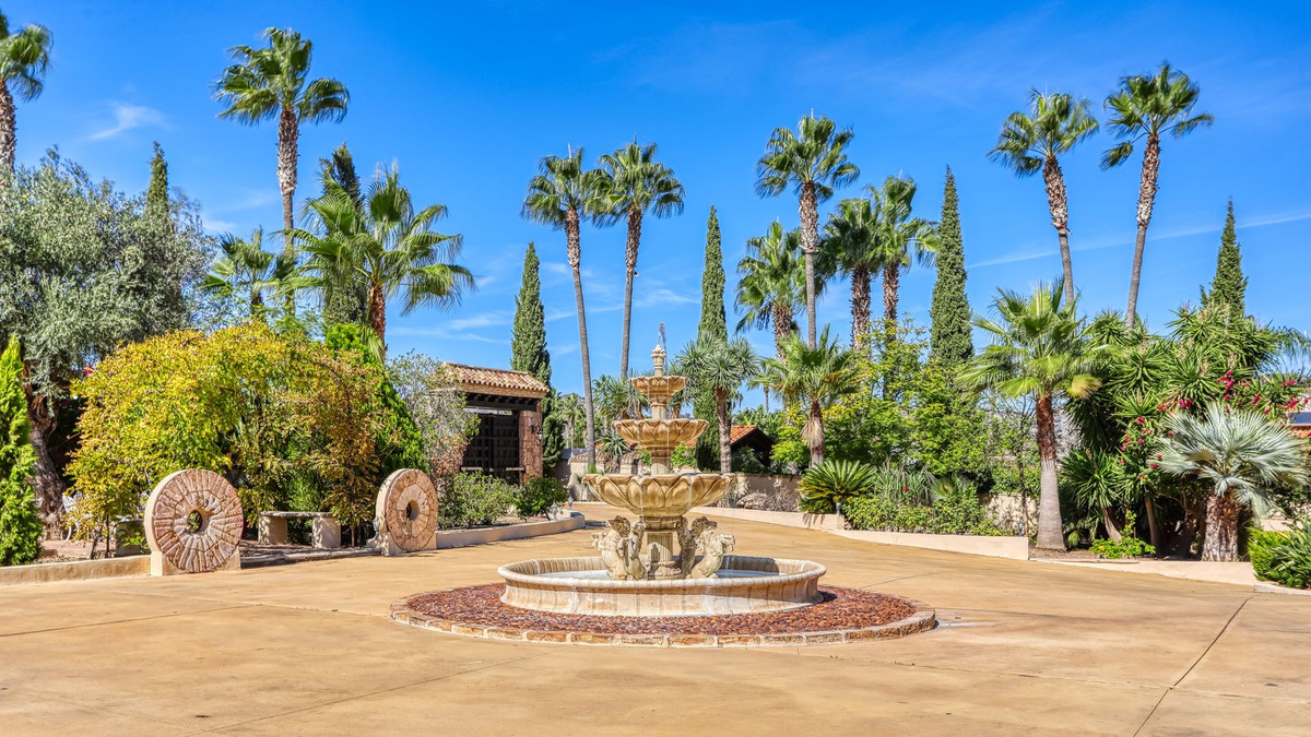 0ee498d7628ab622b9fb644208a146a0 - 51