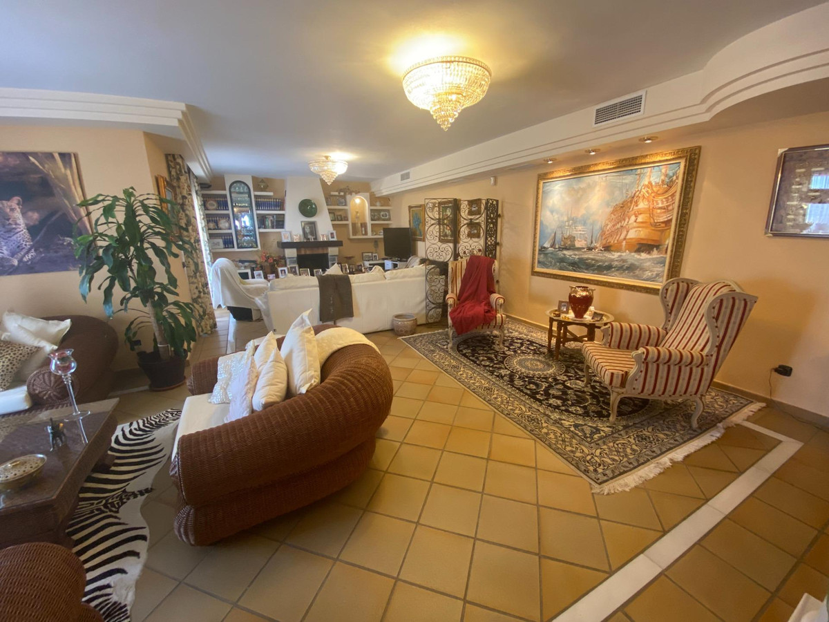 1373e019df227c457480c445aee38d9e - 23