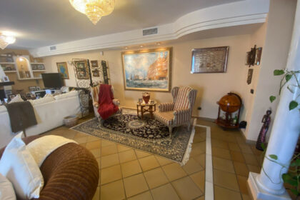 1373e019df227c457480c445aee38d9e - 24