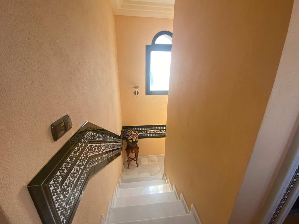 1373e019df227c457480c445aee38d9e - 35