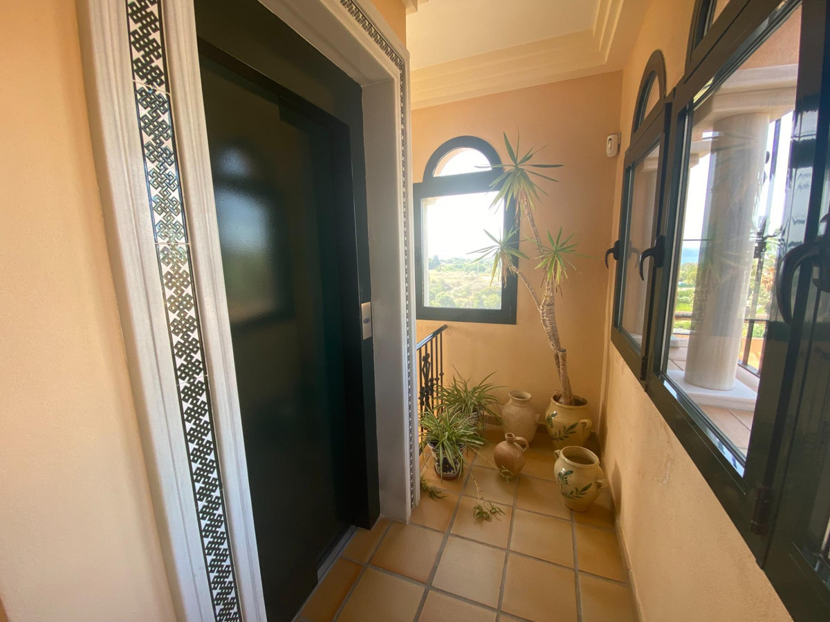 1373e019df227c457480c445aee38d9e - 36