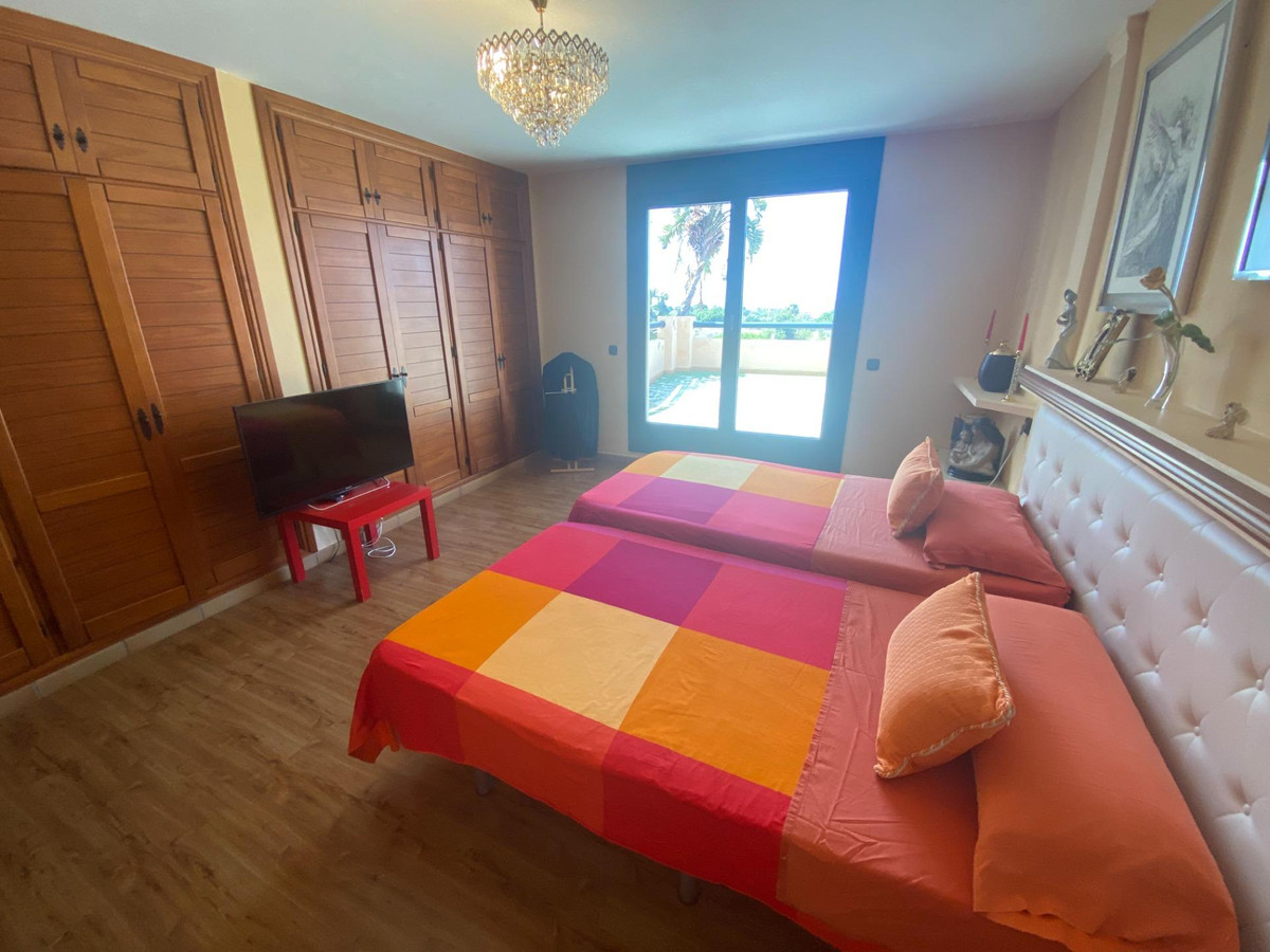 1373e019df227c457480c445aee38d9e - 39