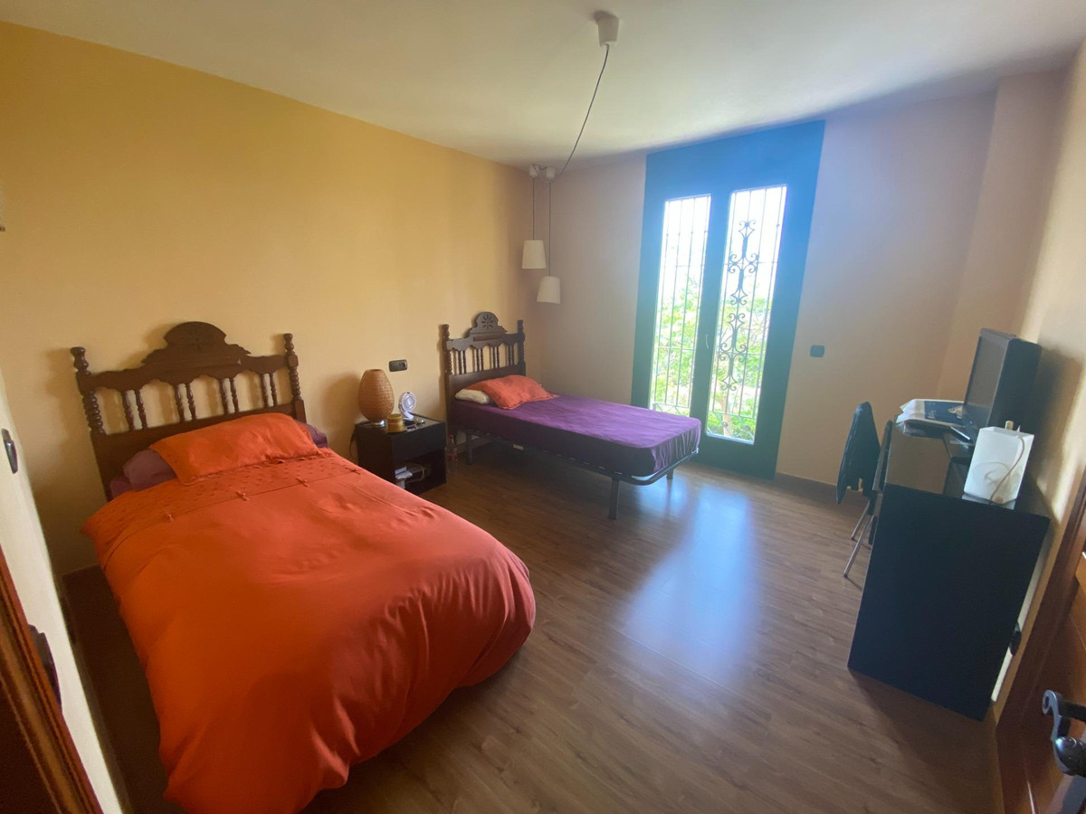 1373e019df227c457480c445aee38d9e - 41