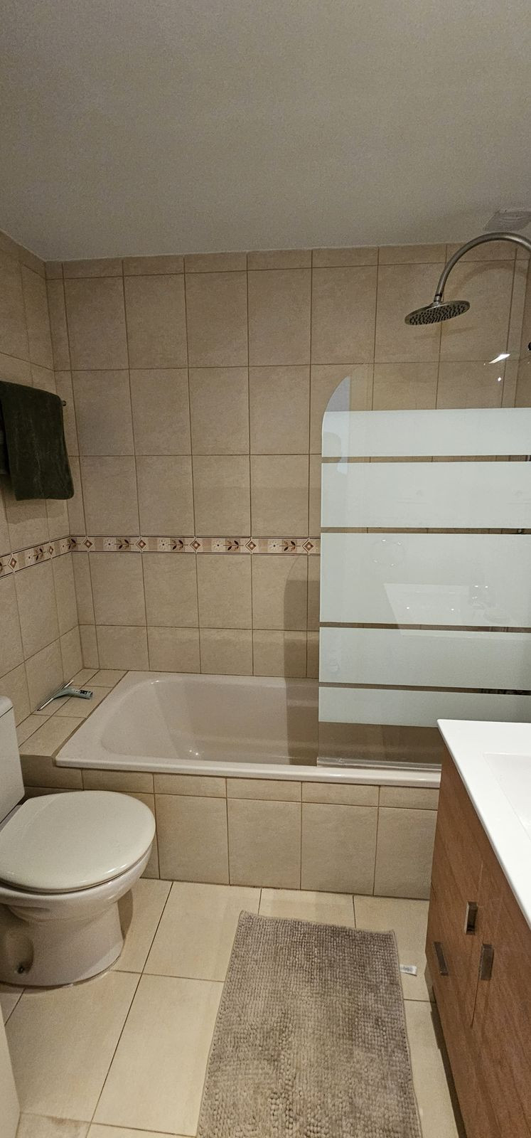 14f9577d9f41fdaca12099fb71dd3ea5 - 15