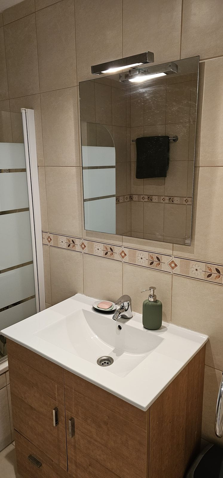 14f9577d9f41fdaca12099fb71dd3ea5 - 21