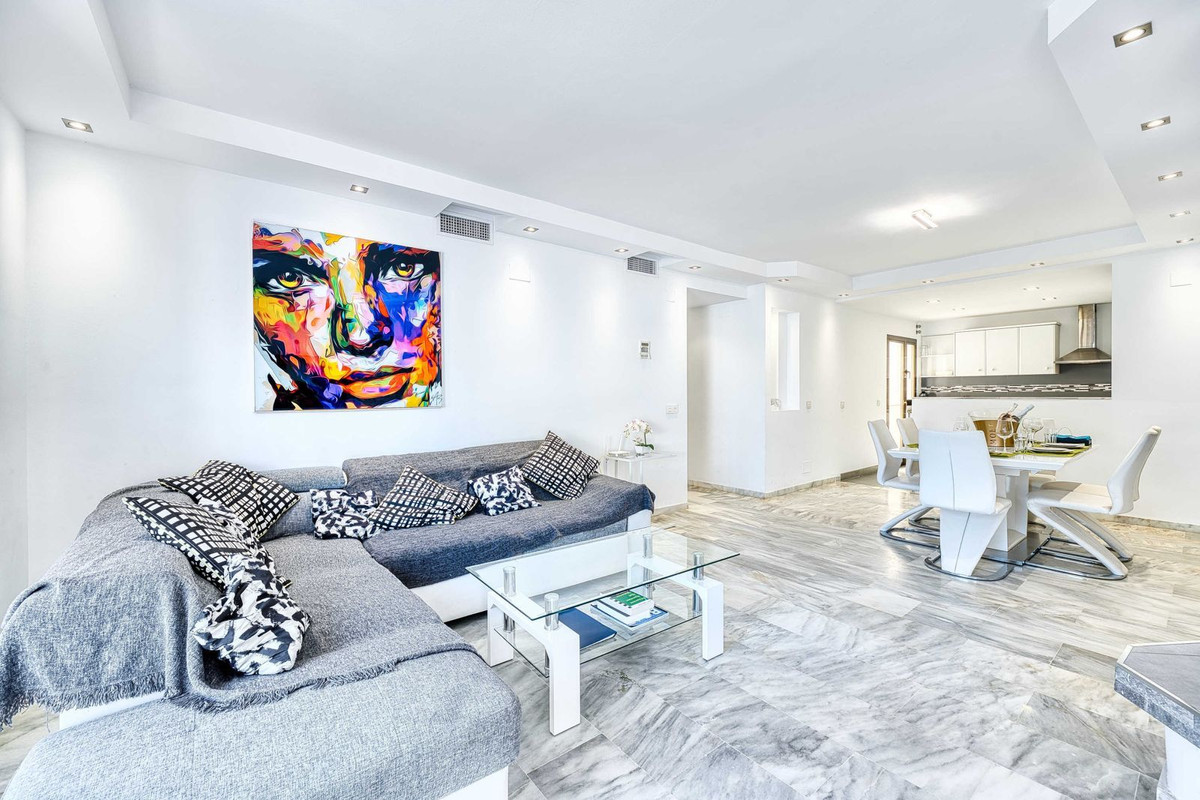 1f5d29207f1e472907940deb42f8d5f0 - 12