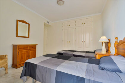 20533a559669c688df5d64949193ddc3 - 33