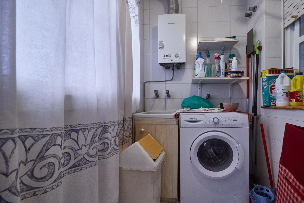 22f923bdfe644cf12e930cd4511040e4 - 29