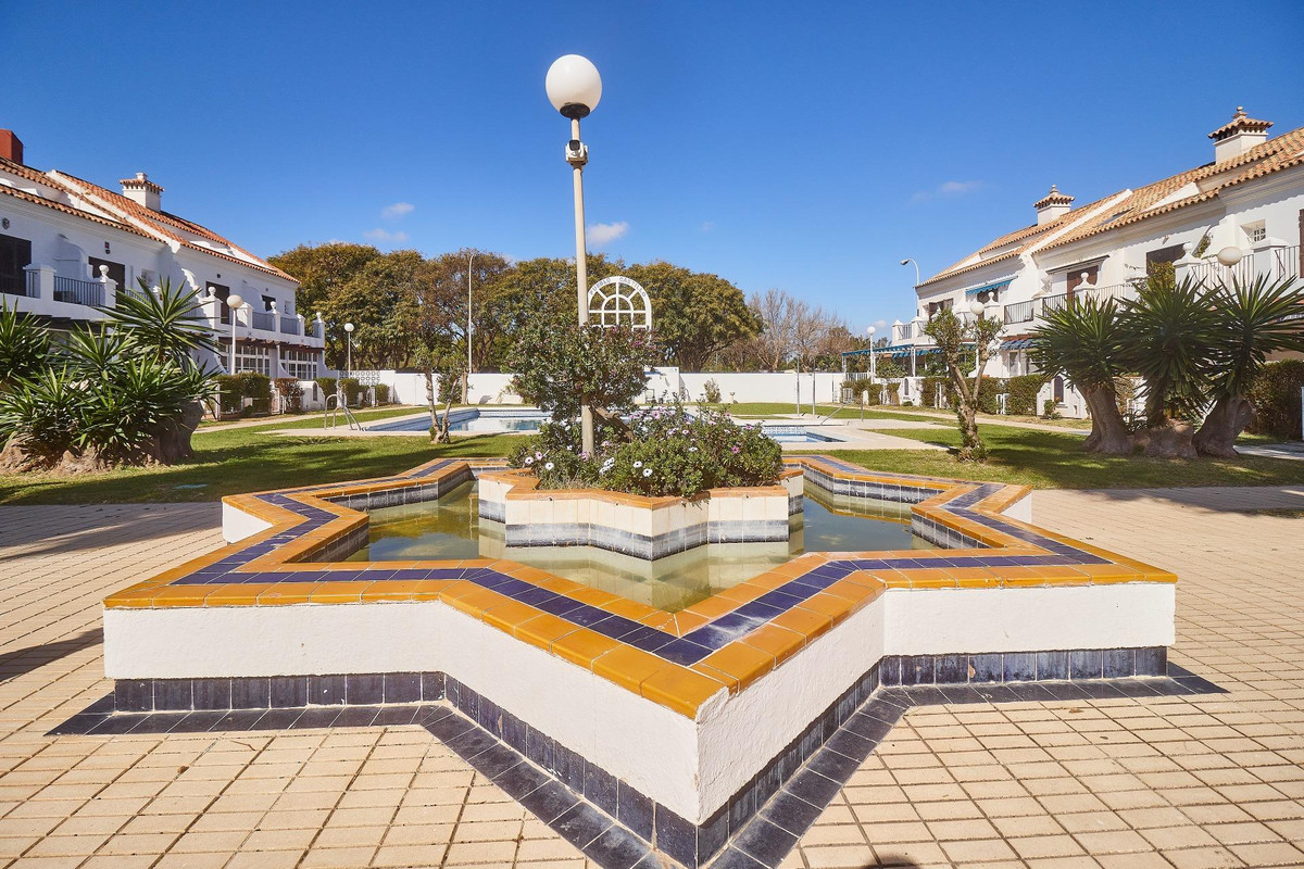 22f923bdfe644cf12e930cd4511040e4 - 44