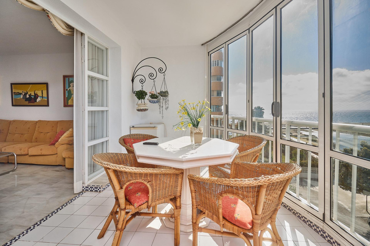 22f923bdfe644cf12e930cd4511040e4 - 5