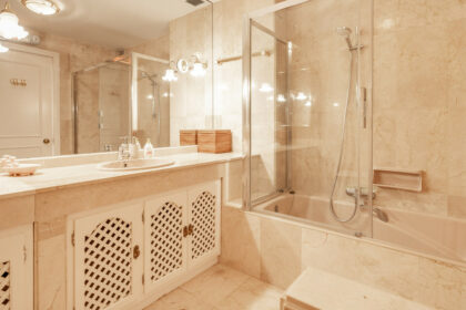 251228ee753df21863e6c23afafc2186 - 17