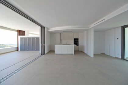 26a1ebd5d0d07210eeb0d37b4d063b24 - 4