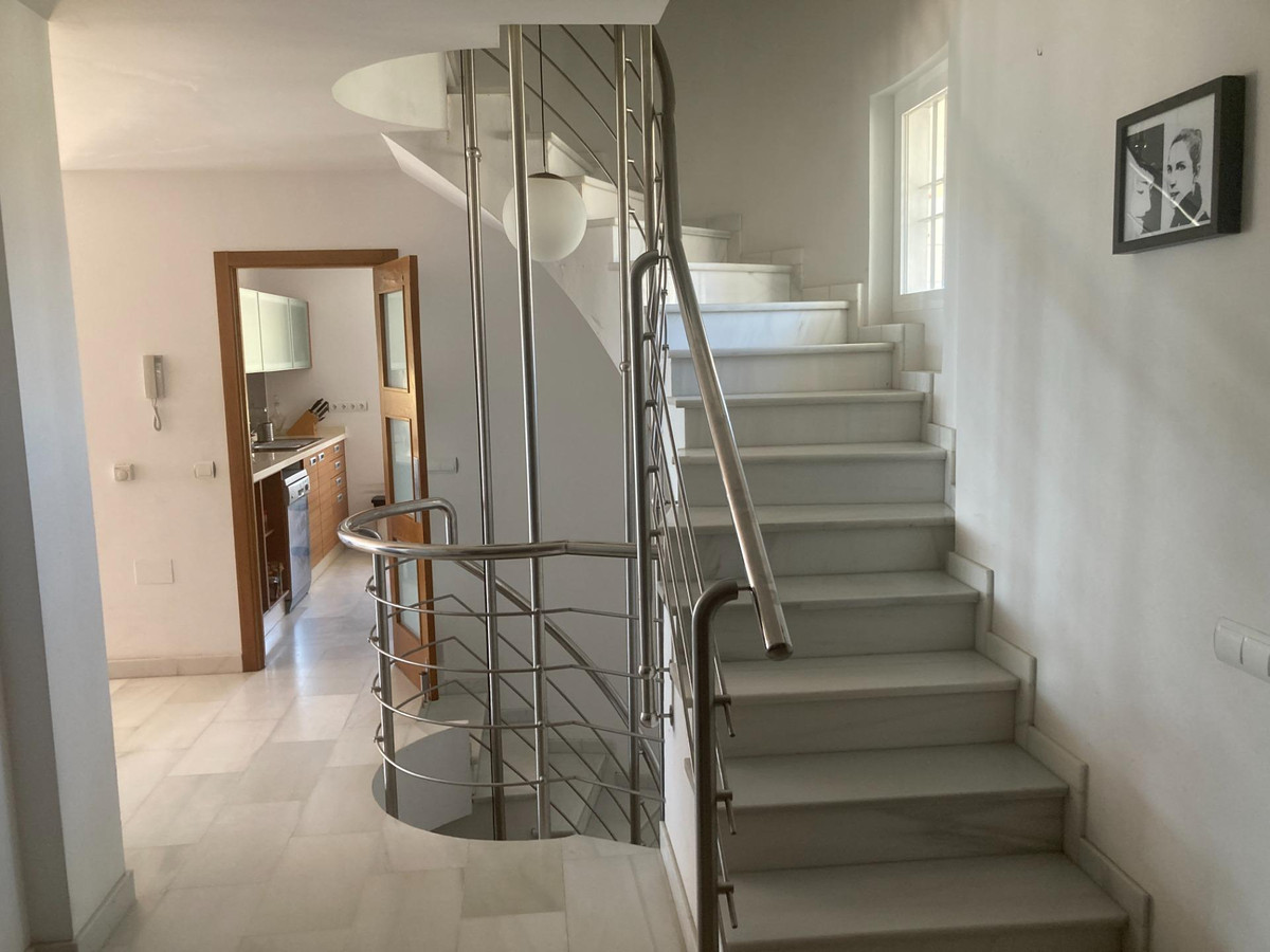 2748fd910672d9d739468905cc33d231 - 10