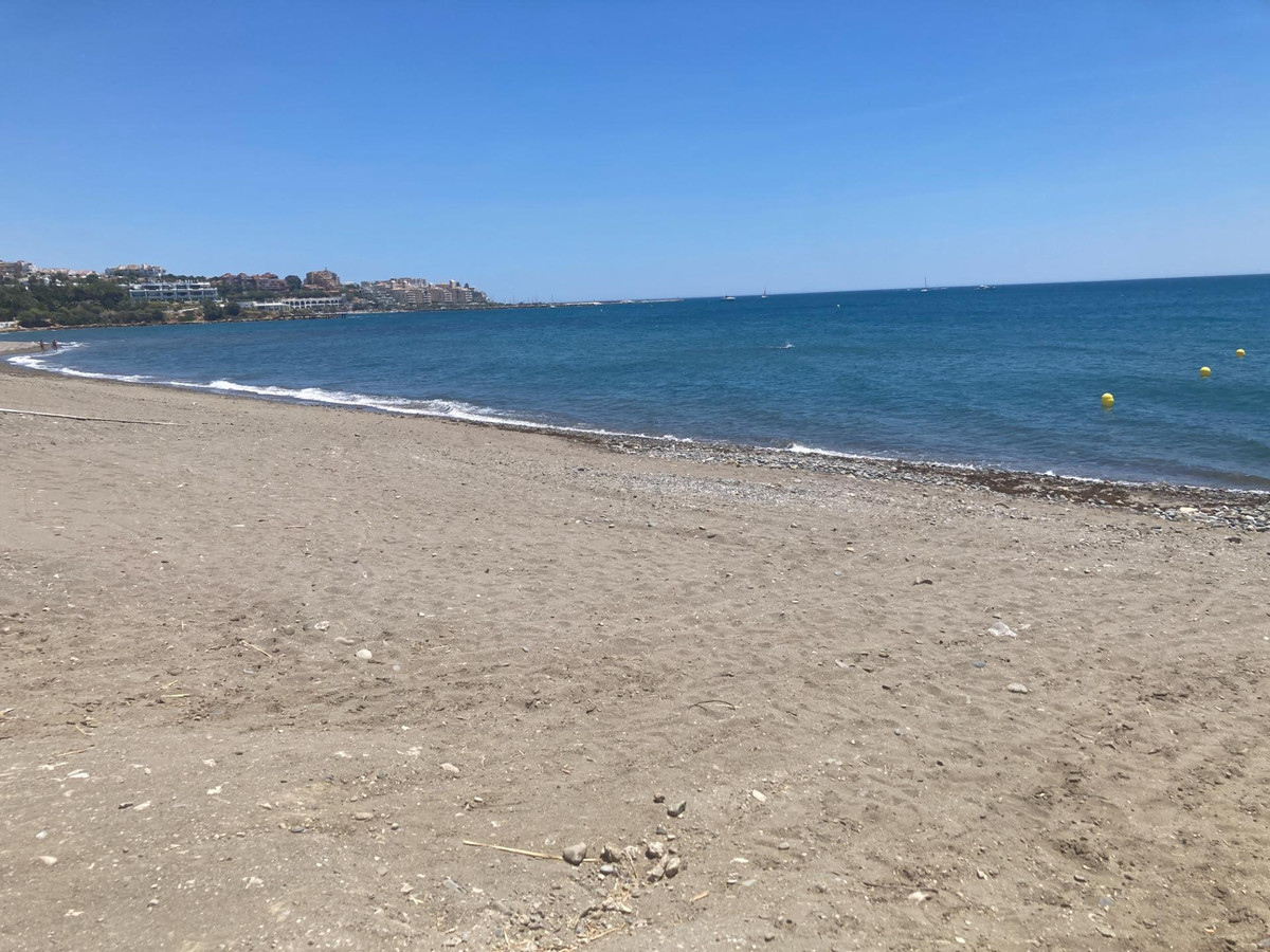 2748fd910672d9d739468905cc33d231 - 32