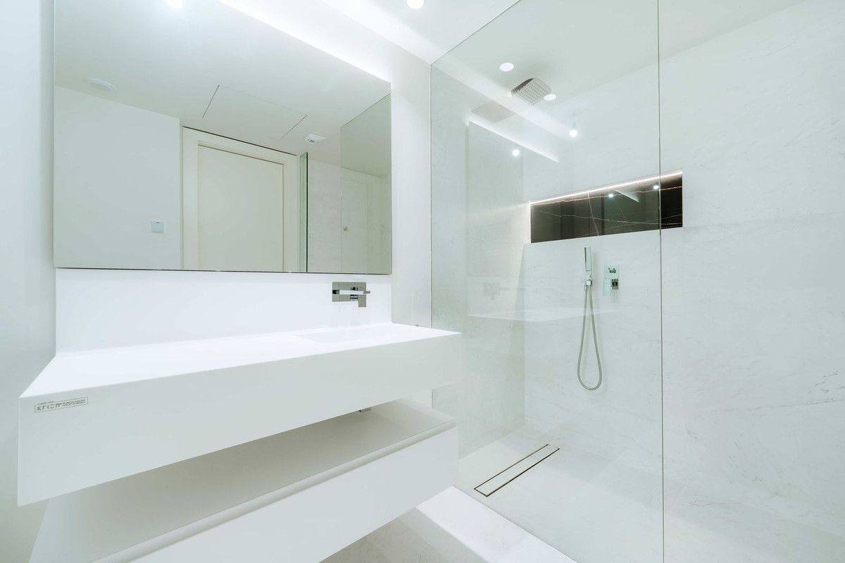 2da6e27e53676d6811098a66d9298466 - 17