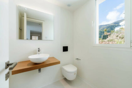 2da6e27e53676d6811098a66d9298466 - 19