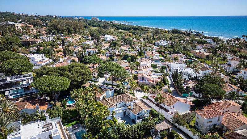 2dbb13d5930c23bce8c74e166e010dc7 - 13