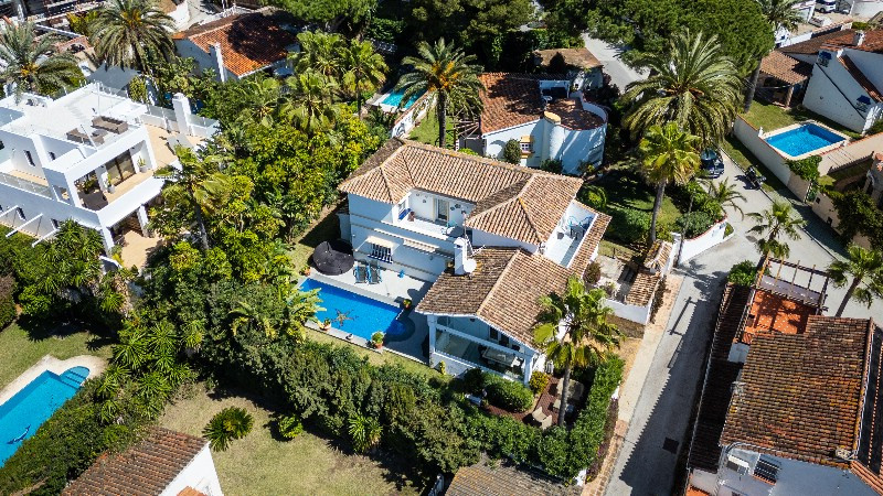 2dbb13d5930c23bce8c74e166e010dc7 - 14