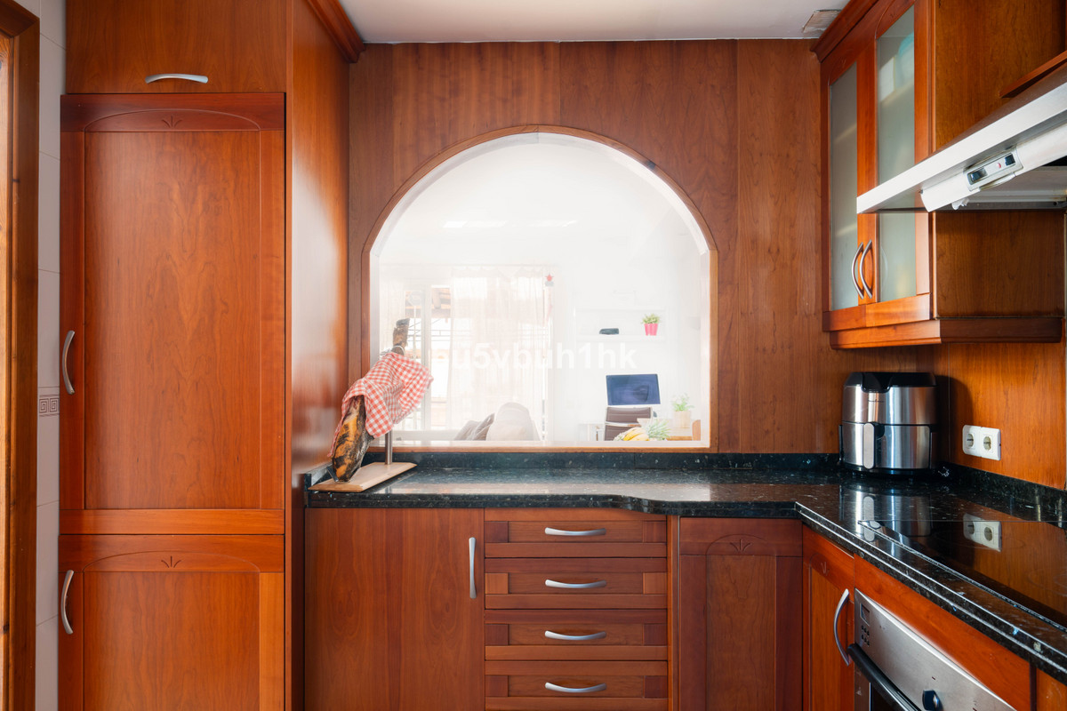 32d4221e6d4243eab9122271e5d52680 - 11