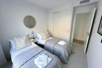 32de1d61b1d2825d8a1549c29ed985ed - 30