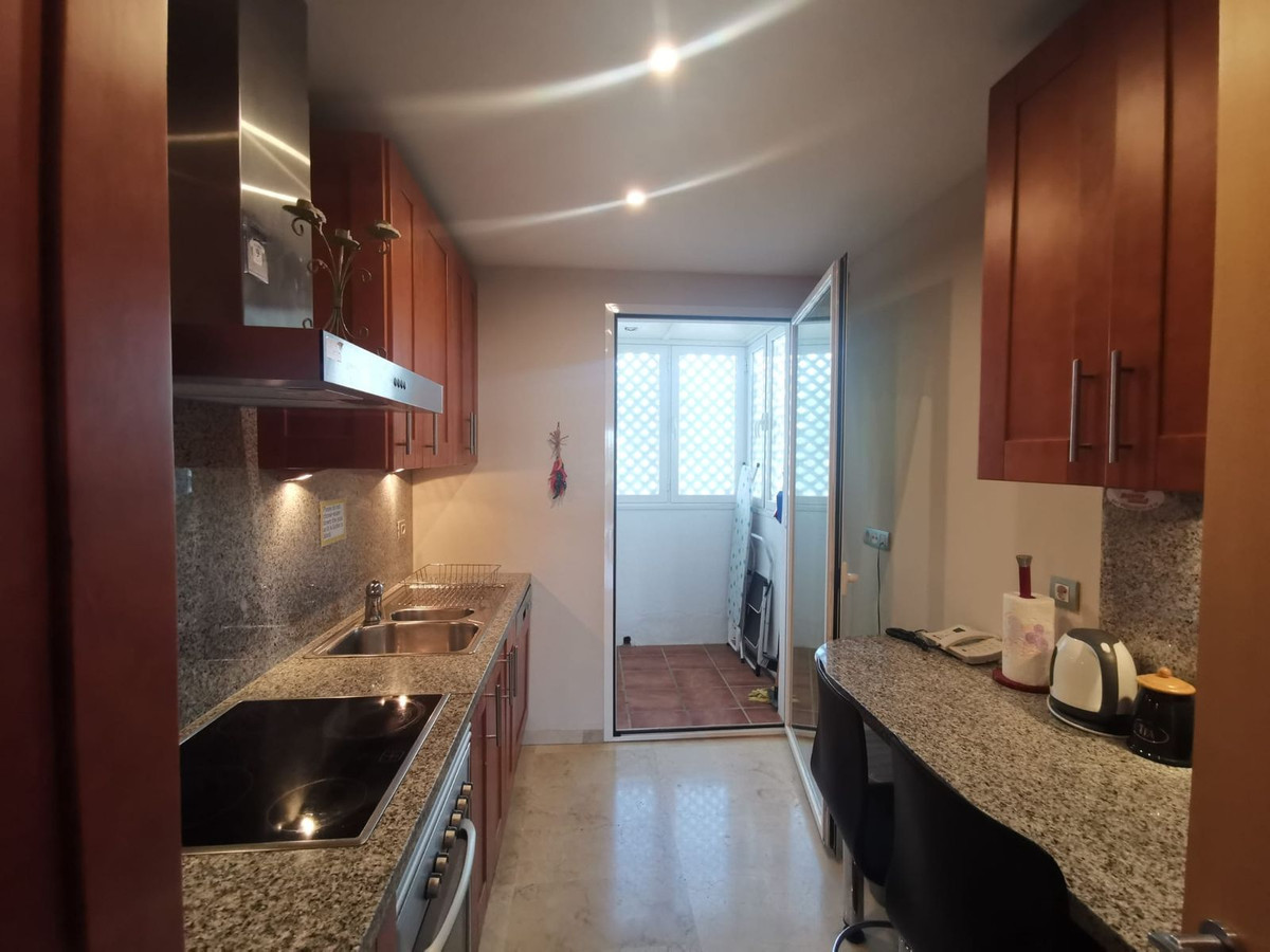 3a7400f0cc00a1f0884611ec8b43018f - 11