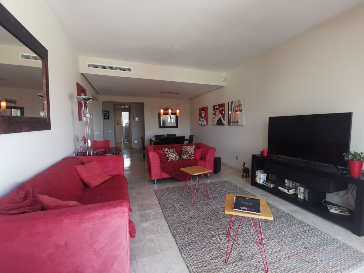 3a7400f0cc00a1f0884611ec8b43018f - 2