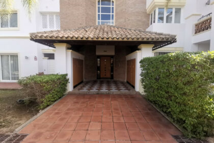 3a7400f0cc00a1f0884611ec8b43018f - 24