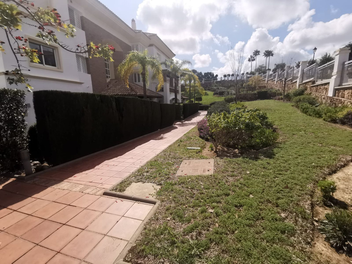 3a7400f0cc00a1f0884611ec8b43018f - 26